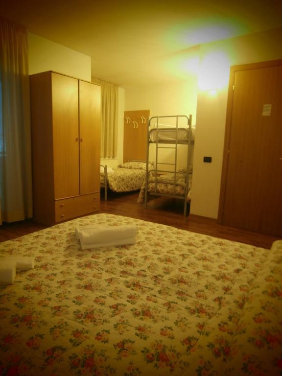 Hotel Orsa Maggiore 팔카데 객실 사진