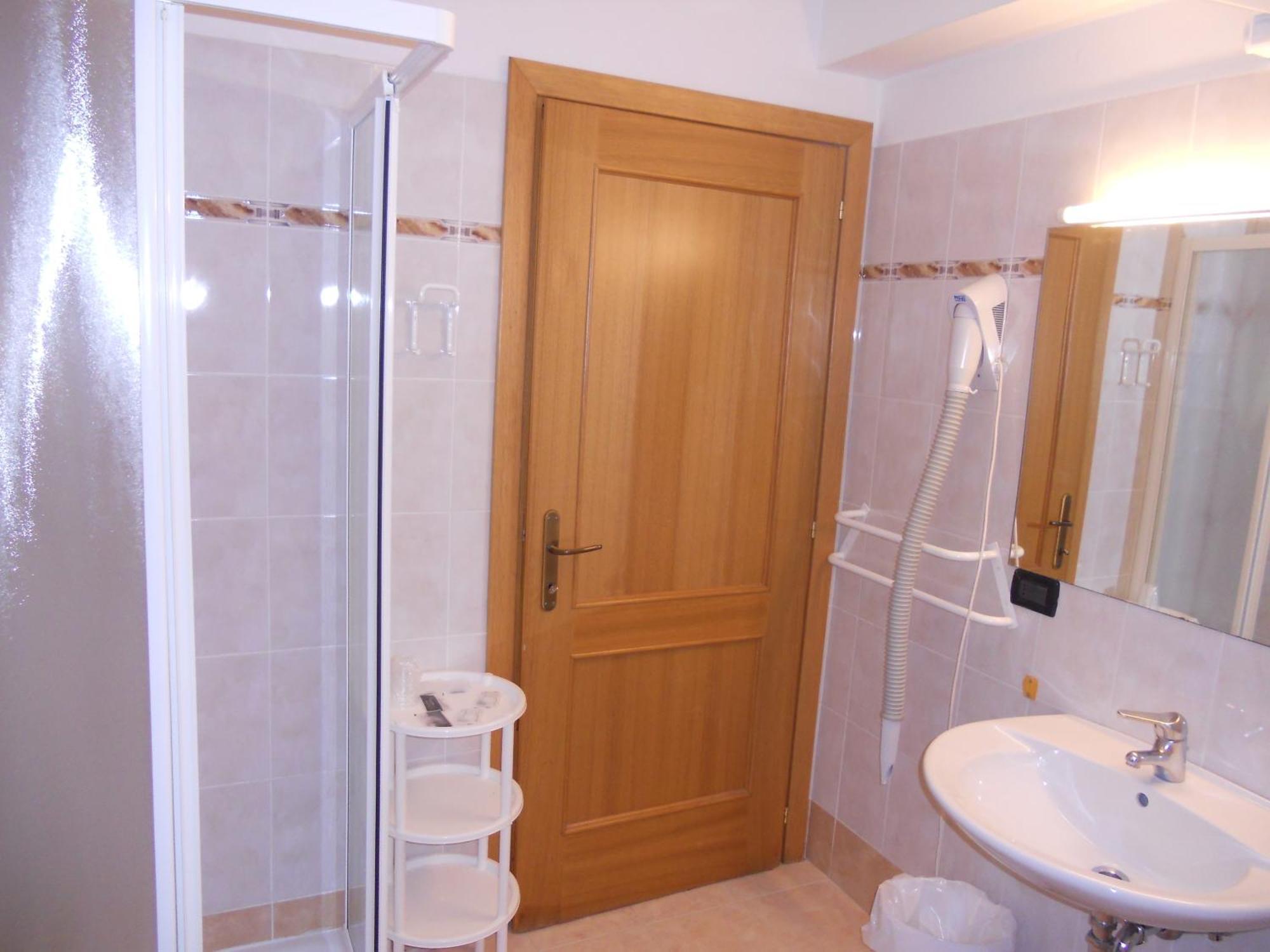 Hotel Orsa Maggiore 팔카데 객실 사진